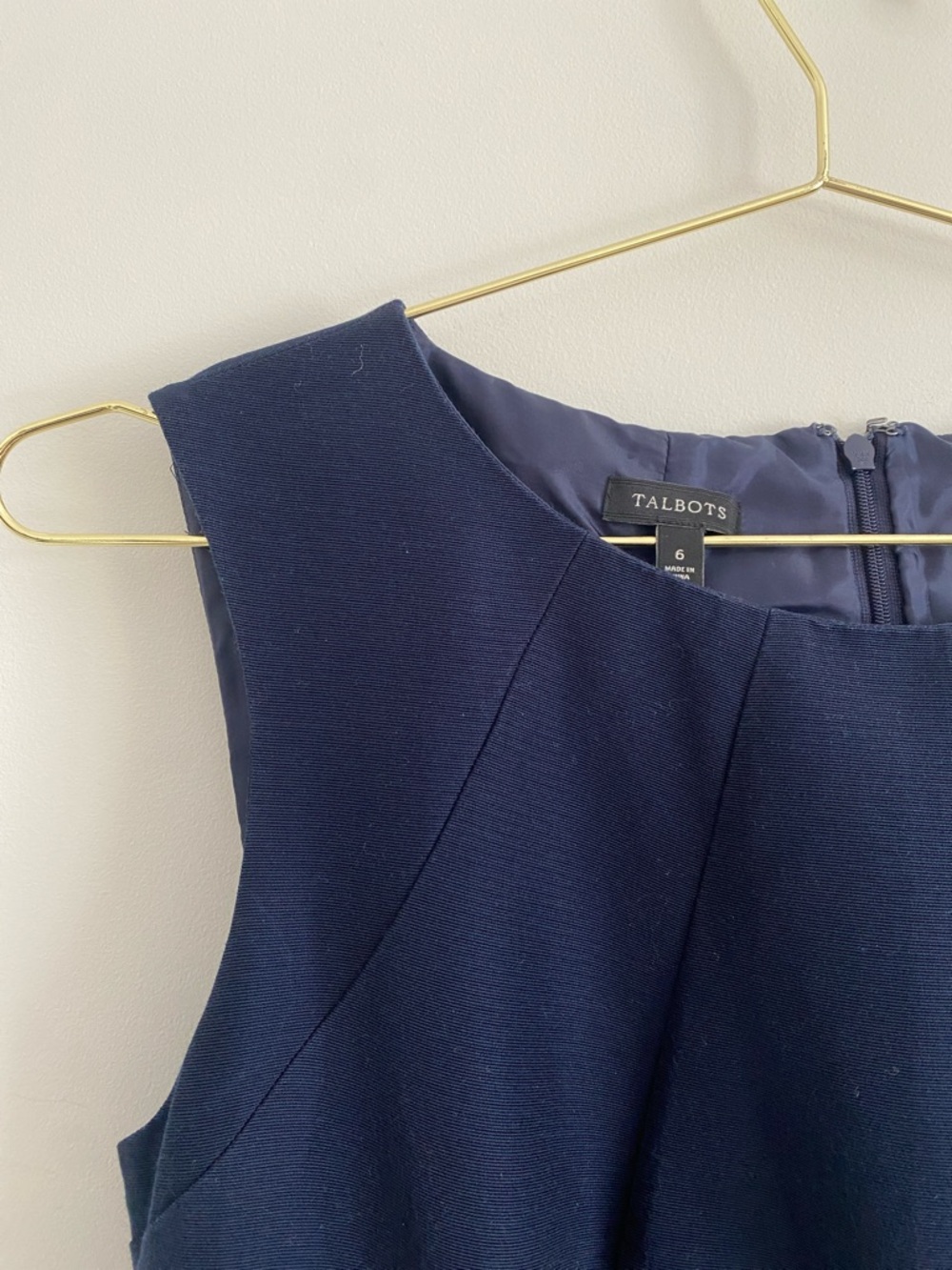 KEEP Talbots | Navy Fit & Flare Dress | Cotton Silk Blend | Size 6 - Picture 3 of 9